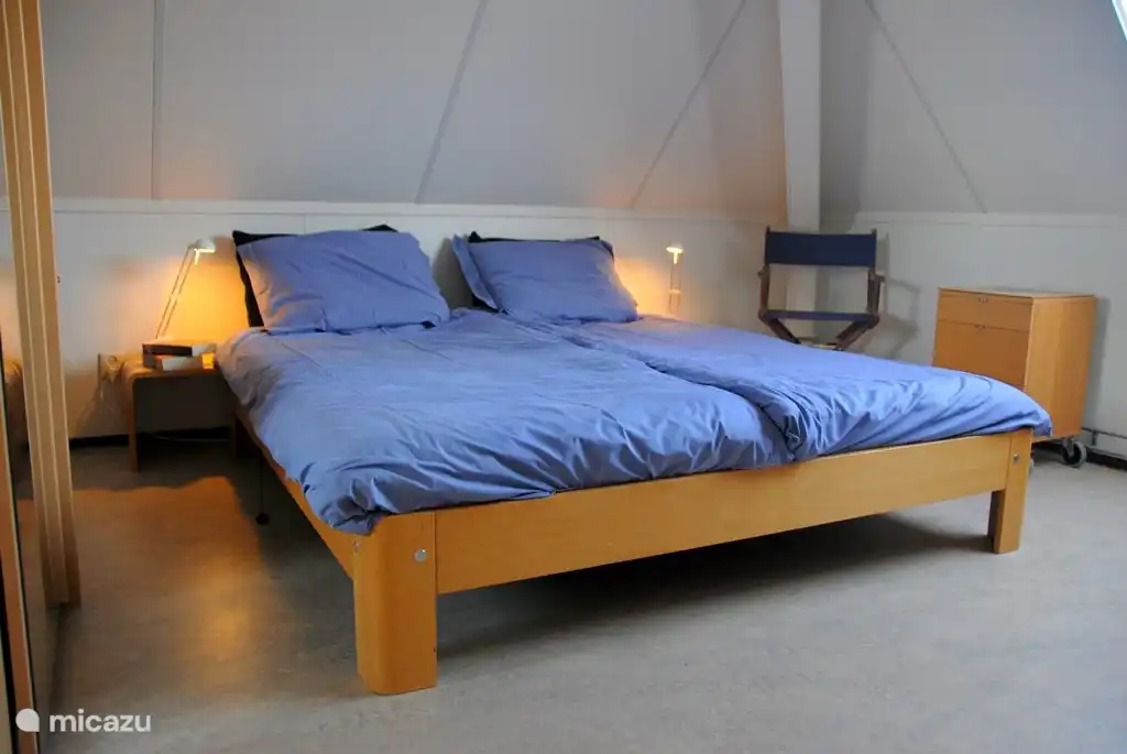 Das Hauptschlafzimmer.