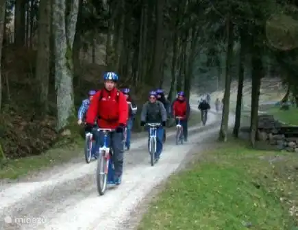 Oder wie wäre es bergab scootering?