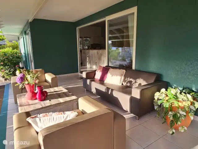 Maison de vacances Dushi | Curaçao, Banda Ariba (est), Mambo Beach - maison de vacances Terrasse confortable avec salon de luxe
