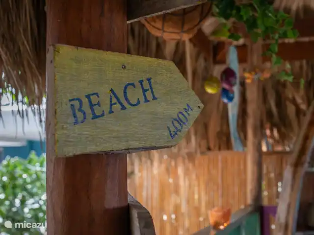 Maison de vacances Dushi | Curaçao, Banda Ariba (est), Mambo Beach - maison de vacances Oui vraiment! Vous pouvez marcher jusqu'à la plage de Mambo où se trouvent la plage, les bars, les restaurants et les magasins. Il y a aussi une belle salle de sport là-bas