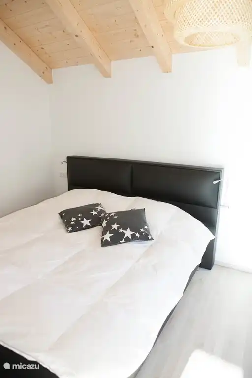 Schlafzimmer 2 Front