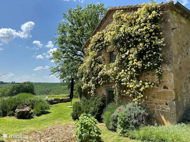 Location de Vacances France, Dordogne, Sainte-Croix, gîte / cottage - Le Mazet La vue depuis le Mazet
