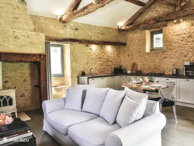 Location de Vacances France, Dordogne, Sainte-Croix, gîte / cottage - Le Mazet Le séjour avec cuisine ouverte