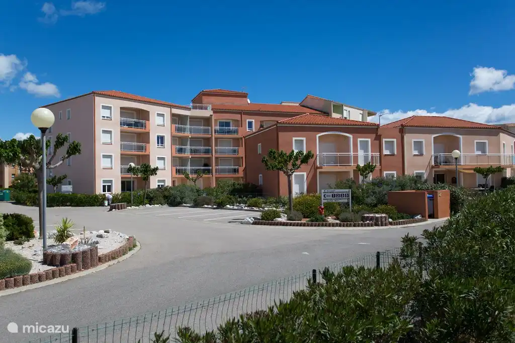 The park with 35 apartments and 16 villas with nice pool