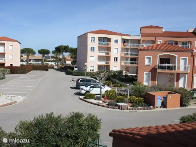 Location de Vacances France, Pyrénées-Orientales, Le Barcarès, villa - Villa 8 La Tulipe Orange Vue sur le parc avec un grand parking pour les invités et les visiteurs