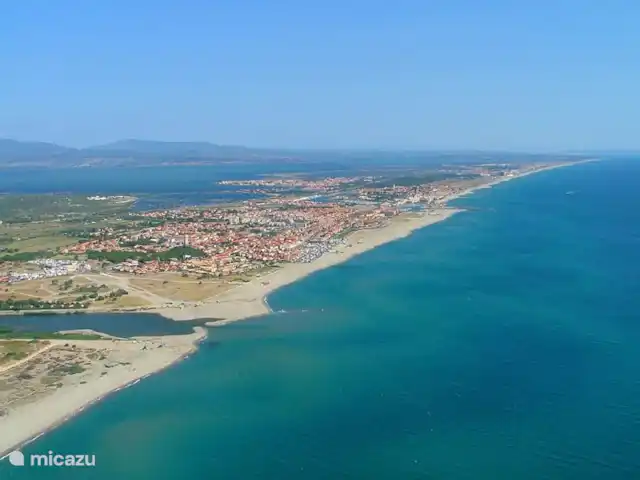 Location de Vacances France, Pyrénées-Orientales, Le Barcarès, villa - Villa 8 La Tulipe Orange Vue sur le littoral méditerranéen depuis Le Barcarès