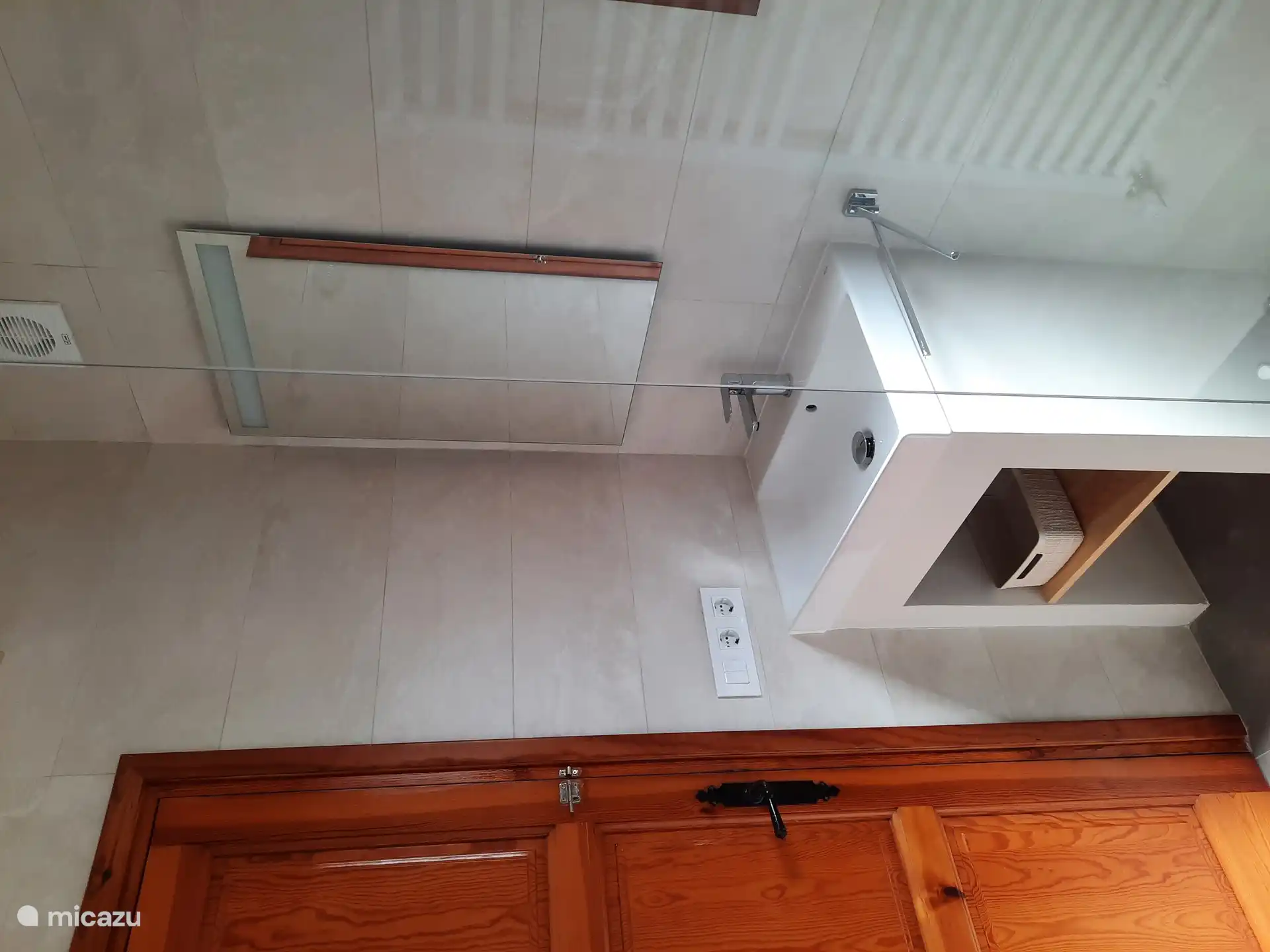 Salle de bain 2 (chambre 1 en suite)