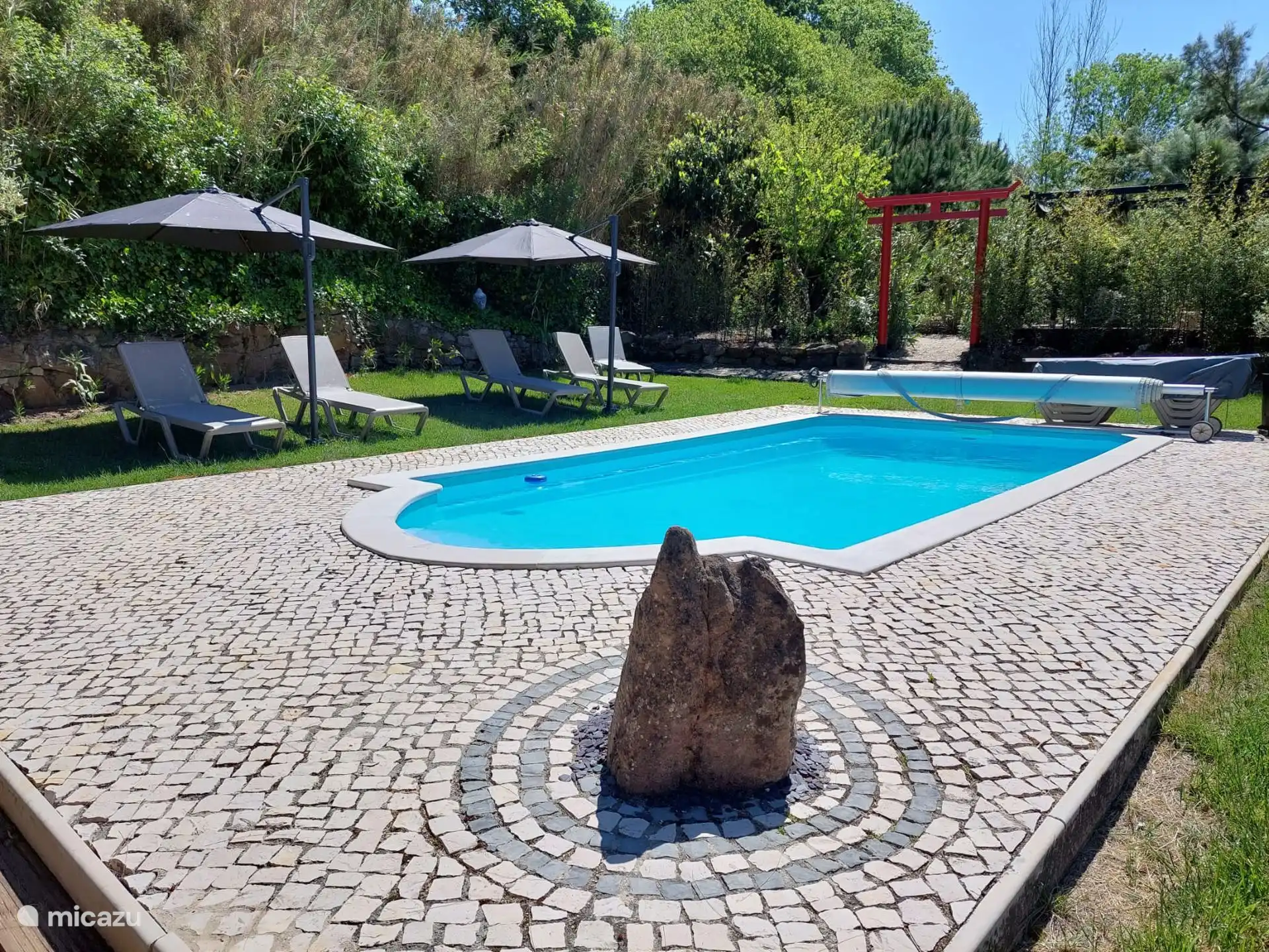 Schwimmbad im Untergeschoss