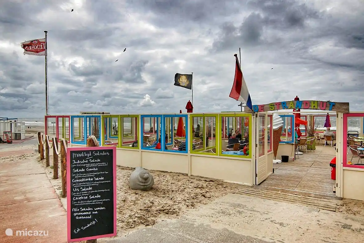 Verschiedene Strandrestaurants das ganze Jahr über