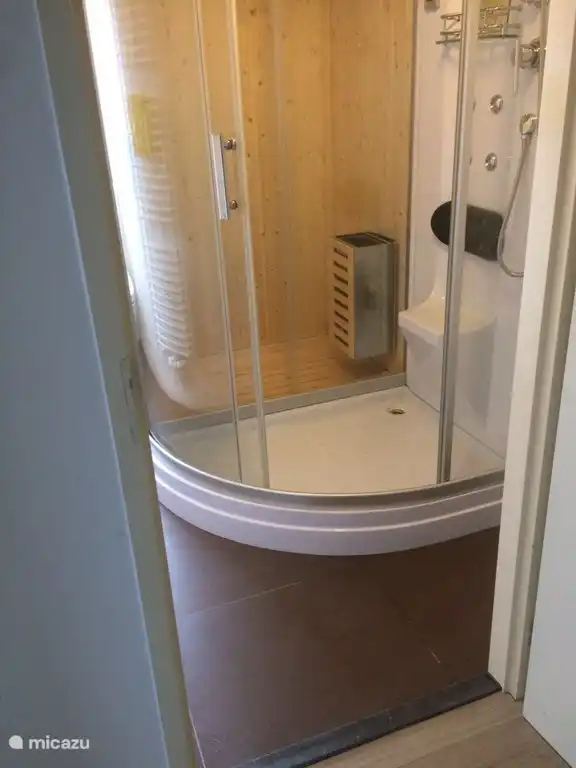 Mini-Sauna im 2. Badezimmer