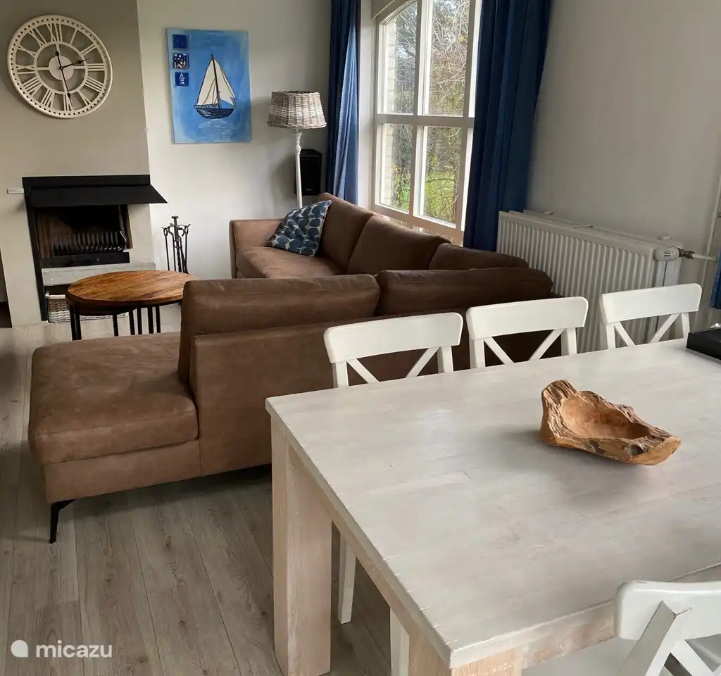 Bungalow met Stuga/BBQ en Sauna