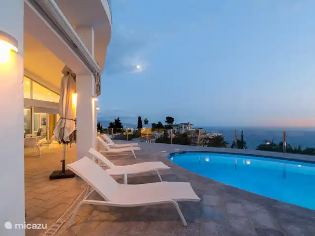 Villa Dorada | Espagne, Costa Tropical, Salobreña - villa Profitez d'une baignade relaxante et de la vue panoramique jusqu'à des heures tardives.