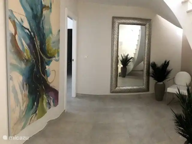 villaplata en España, Costa Tropical, Salobreña - villa Amplio rellano con 3 dormitorios contiguos.