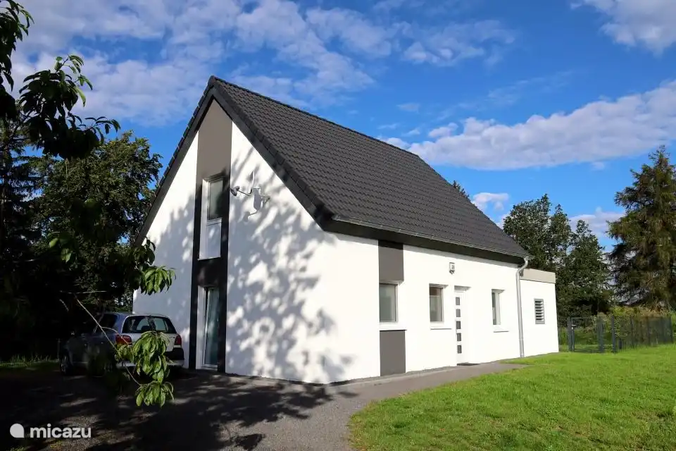 Maison de vacances de luxe pour 6 personnes avec jardin en partie clos.