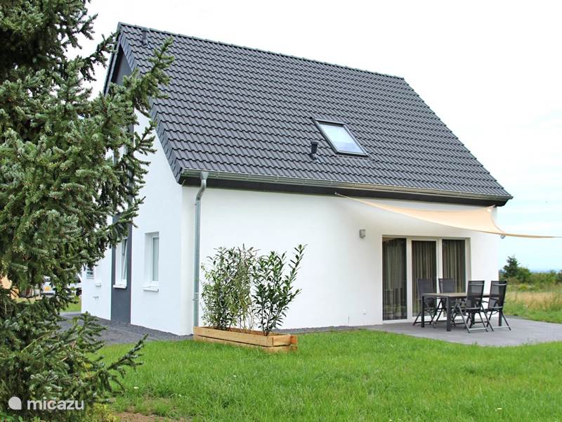 Holiday home in Germany, Eifel, Gillenfeld Holiday house 6 person holiday home Pulvermaar