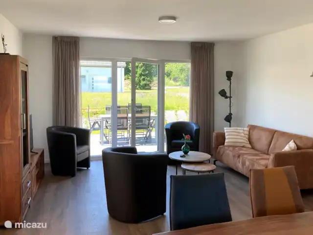 6 persoons vakantiehuis Pulvermaar huren in Duitsland, Eifel, Gillenfeld - vakantiehuis Gezellig sfeer in de vakantiewoningen met openslaande deuren naar het eigen terras.