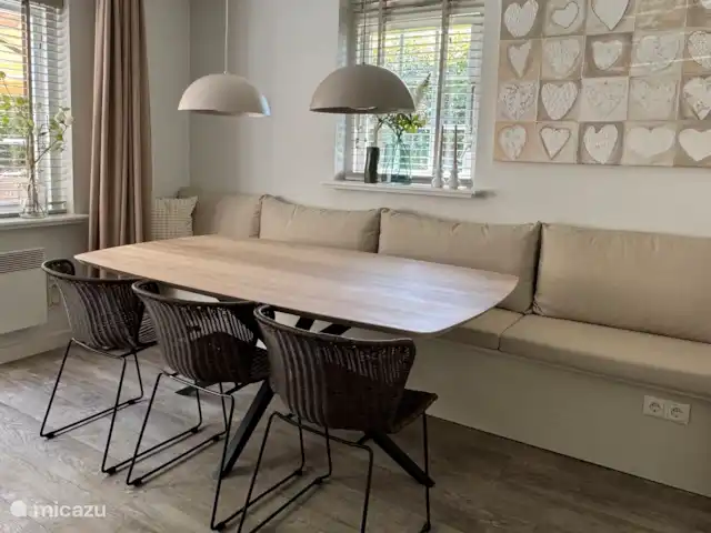 Location de Vacances Pays-Bas, Gueldre, Lievelde, maison de vacances - NatuurlijkLievelde Salle à manger avec canapé spacieux