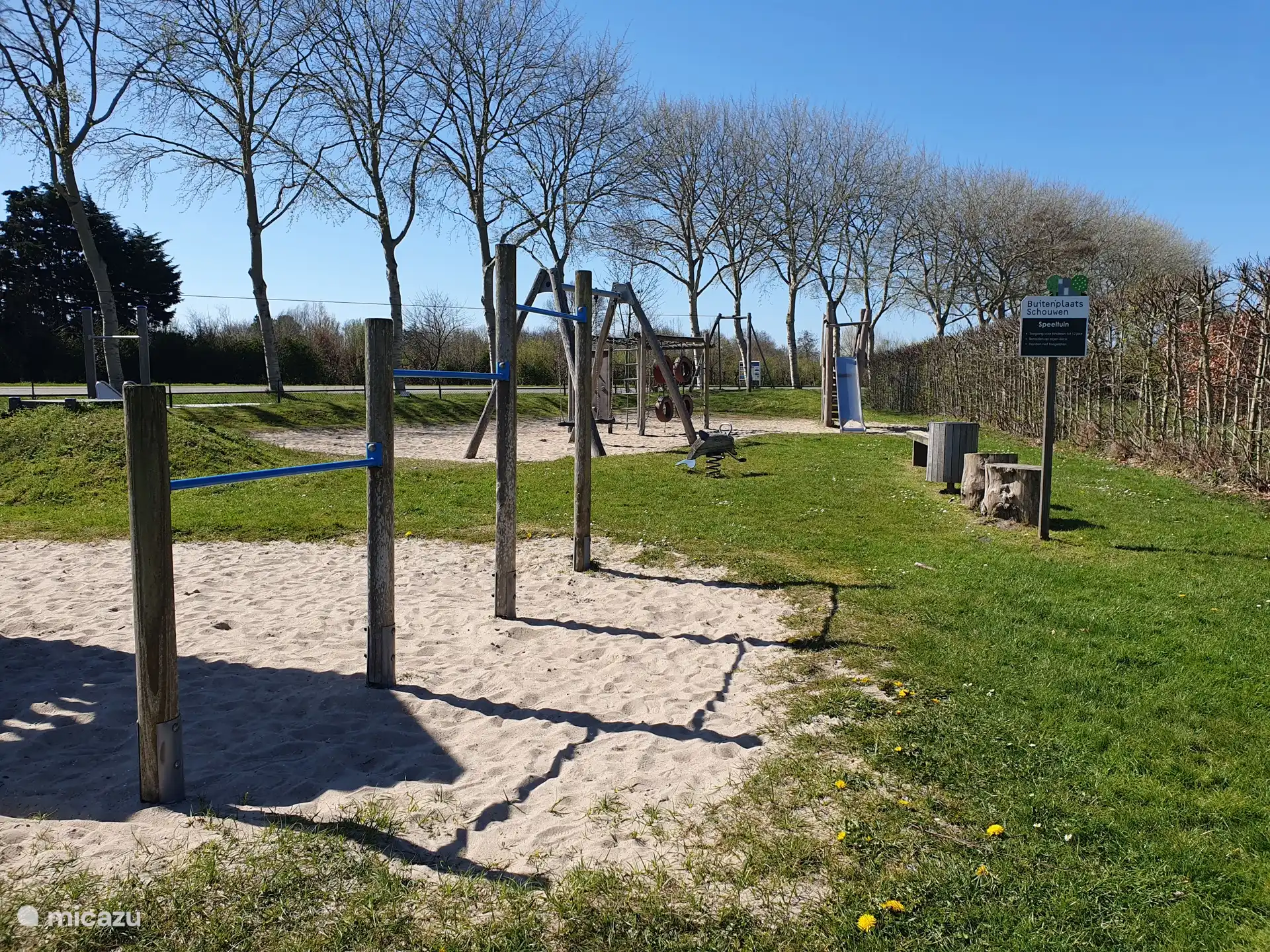 Aire de jeux au parc 