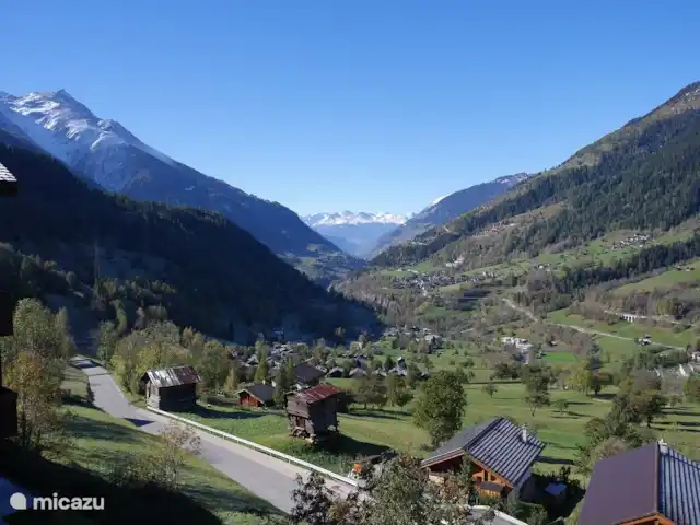 Aragón en Suiza, Valais, Ernen - apartamento Vista Balcón hacia Brig