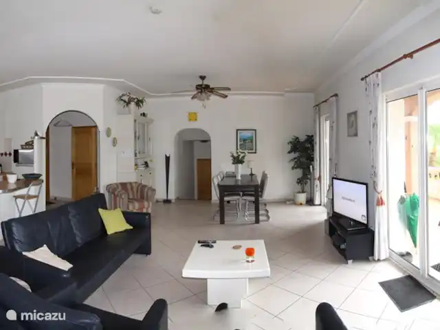 Villa Côte D'Azur piscine privée 8 pers | France, Côte d'Azur, Saint-Raphaël - villa salon 55 m2 TV avec chaînes néerlandaises et internationales.
Wifi gratuit