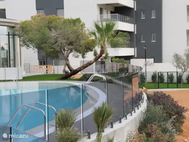 AguileraEspagne | Espagne, Costa Blanca, Villamartin - appartement piscine extérieure avec terrasse en arrière-plan