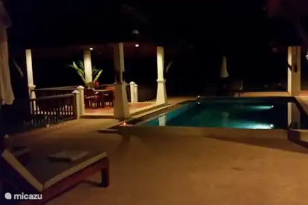 Vakantiehuis Thailand, Phang Nga, Khao Lak villa Villa Suwan Chang avond sfeer