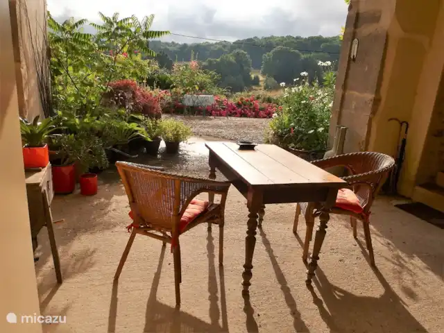 Location de Vacances France, Côte-d'Or, Sainte-Colombe-en-Auxois, gîte / cottage - La Petite Colomb Location de Vacances France, Côte-d'Or, Sainte-Colombe-en-Auxois, gîte / cottage - La Petite Colomb