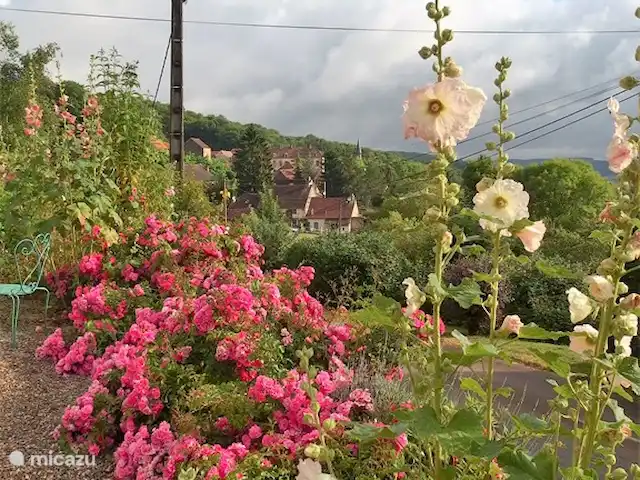 Location de Vacances France, Côte-d'Or, Sainte-Colombe-en-Auxois, gîte / cottage - La Petite Colomb Vue sur village