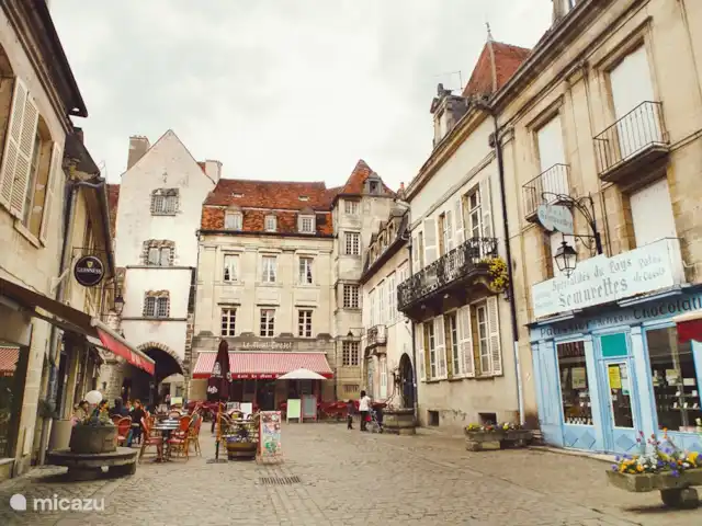Location de Vacances France, Côte-d'Or, Sainte-Colombe-en-Auxois, gîte / cottage - La Petite Colomb Alentours
