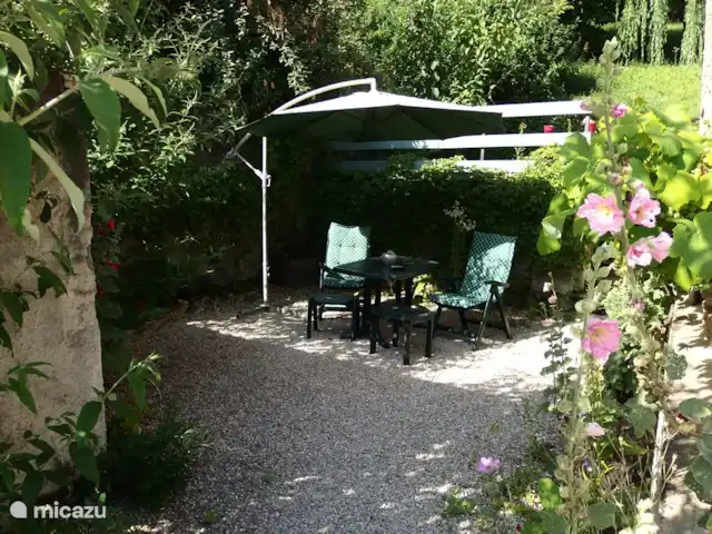 Location de Vacances France, Côte-d'Or, Sainte-Colombe-en-Auxois, gîte / cottage - La Petite Colomb Terrasse au sud