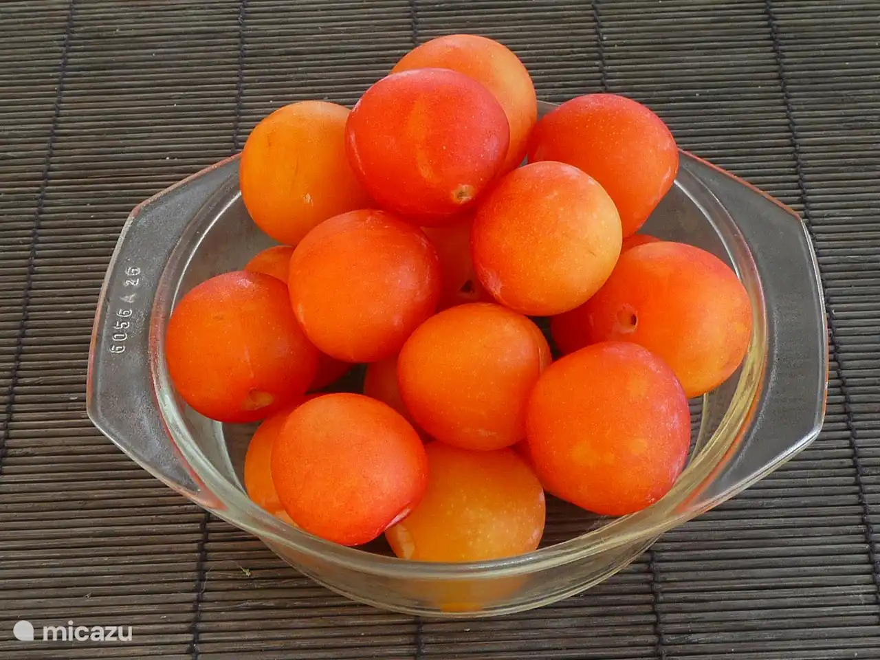 Die Pflaumen im Juni: gocce d'oro (goldene Tropfen)