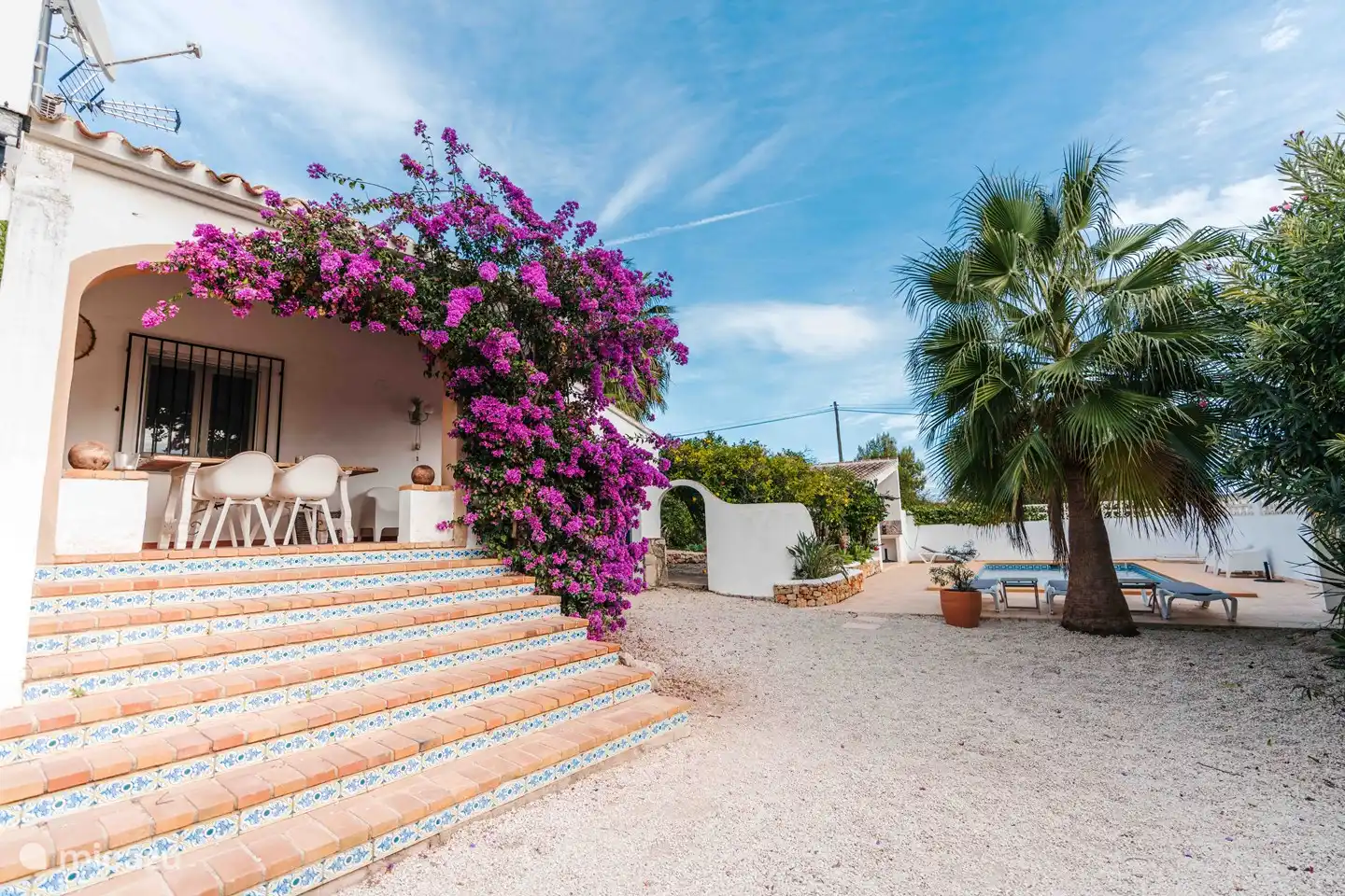 Naya seen from the driveway 