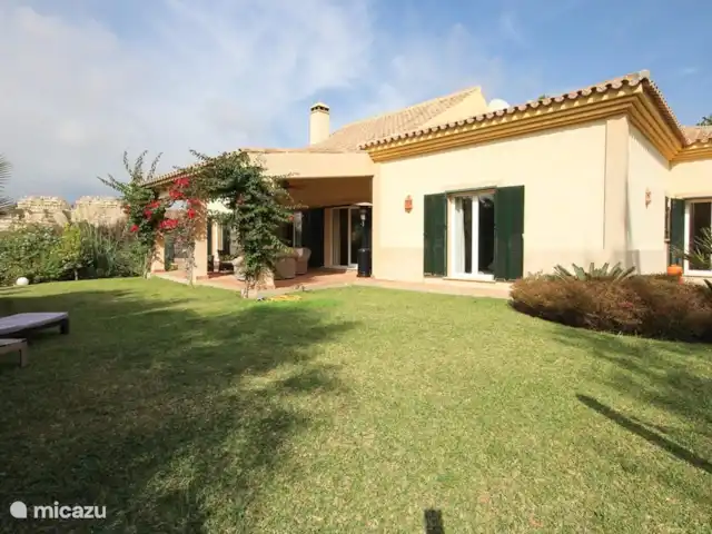 Location de Vacances Espagne, Costa del Sol, Marbella, villa - El Limonero Jardin donnant sur terrasse lounge