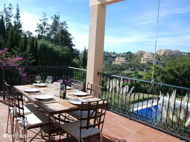 Location de Vacances Espagne, Costa del Sol, Marbella, villa - El Limonero Cuisine terrasse donnant sur la piscine