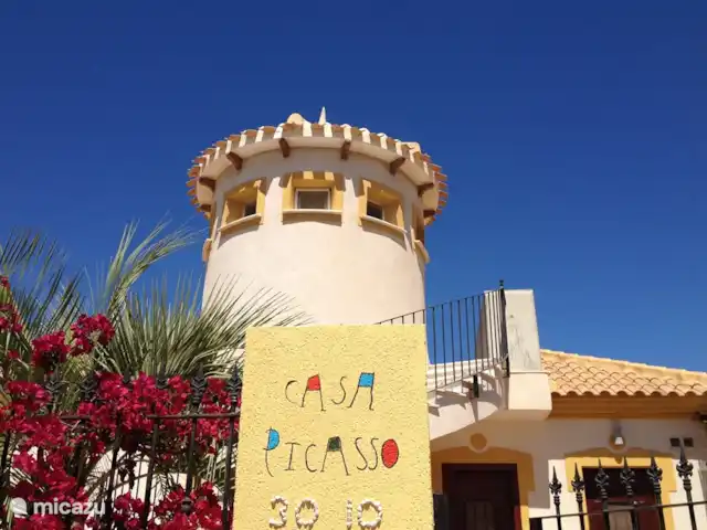 Casa Picasso huren in Spanje, Costa Cálida, Mazarrón - bungalow De toren van Casa Picasso in de zon.