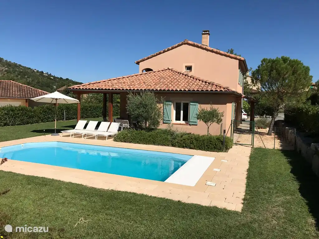 villa huren in Vallon-Pont-d'Arc, Ardèche, Frankrijk - Villa Emeraude