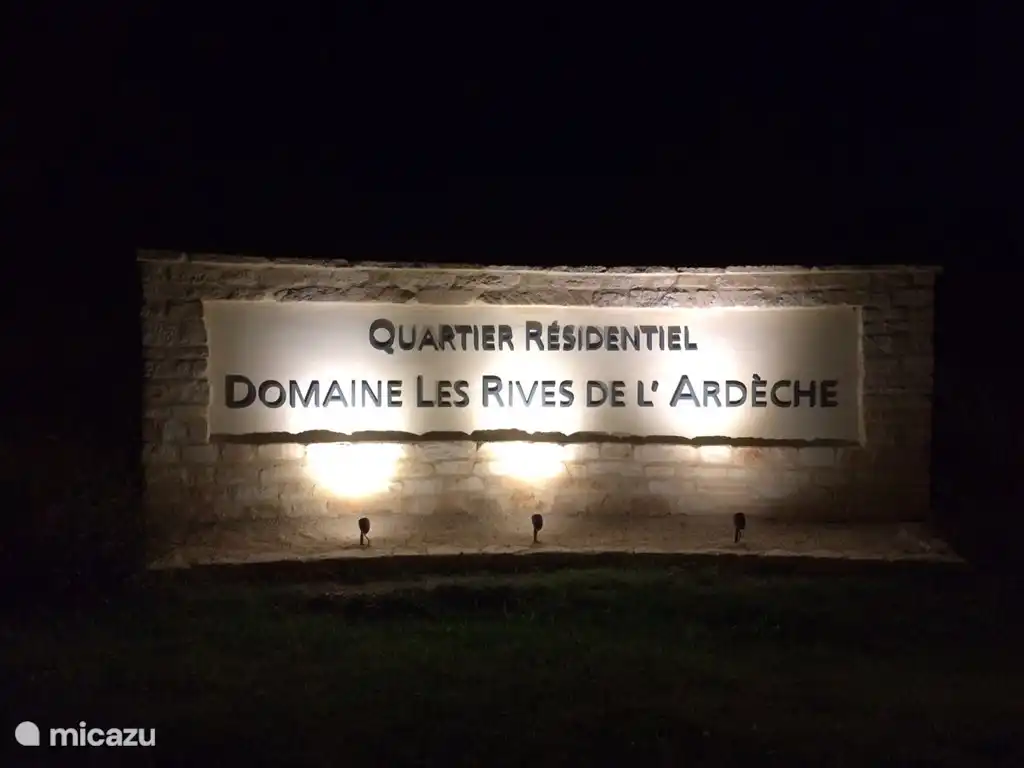 Villa Emeraude - Domaine by Night