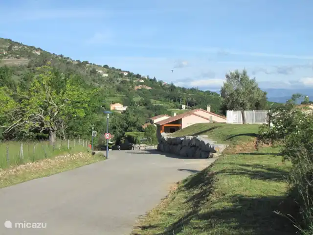 Villa Emeraude en Francia, Ardecha, Vallon-Pont-d'Arc - villa Villa Emeraude - parque de la villa