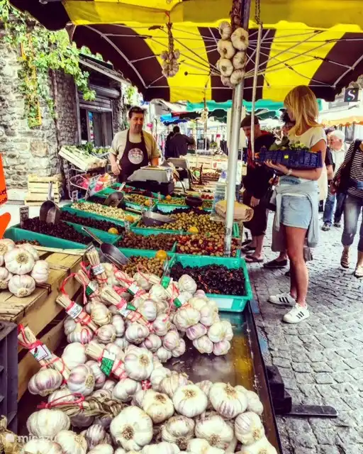 Villa Emeraude - zaterdagmarkt in Les Vans