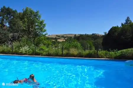 Vakantiehuis Frankrijk, Puy-de-Dôme, Buxières-sous-Montaigut chalet Chalet/ la Sagne buiten zwembad