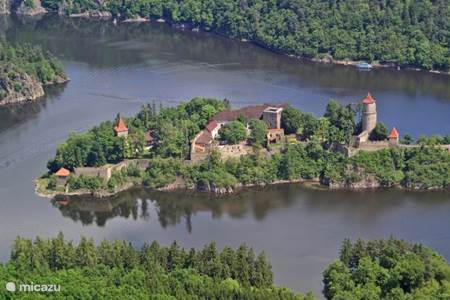 les châteaux sont nombreux dans la région
