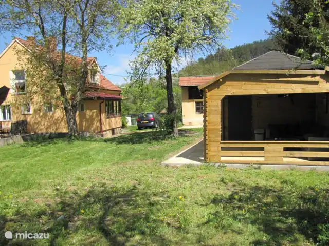 vakantiehuis huren in Tsjechië, Zuid-Bohemen, Hejna – Bila Ruze Zicht vanuit de boomgaard