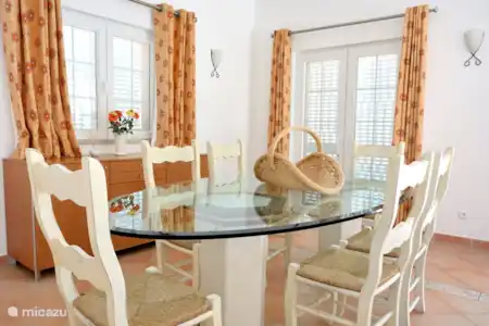 Vakantiehuis Portugal, Algarve, Albufeira villa Vila Ribeiro 1 eet tafel