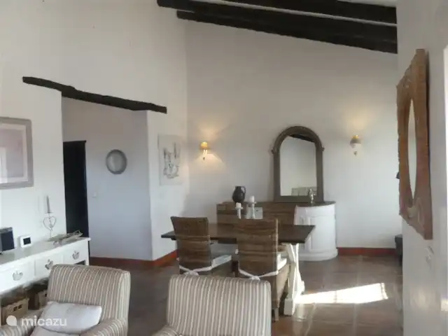 Casa El Encuentro en España, Andalucía, Canillas de Aceituno - villa Acogedora sala de estar.
