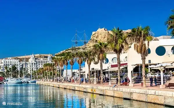 Hafen von Alicante