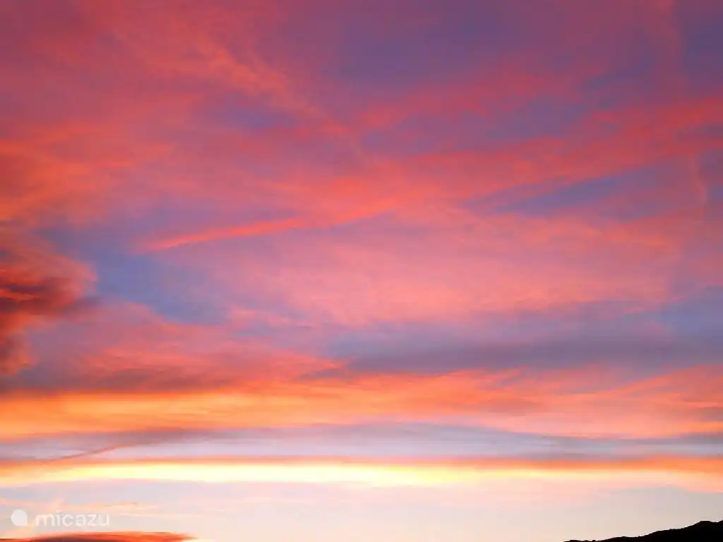 Las mejores puestas de sol de Europa, foto tomada desde la villa.