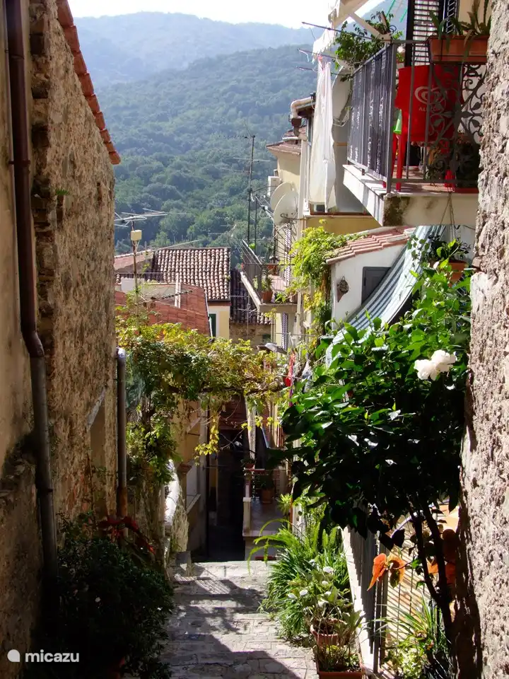 Callejón lateral cerca de Casa La Cappella