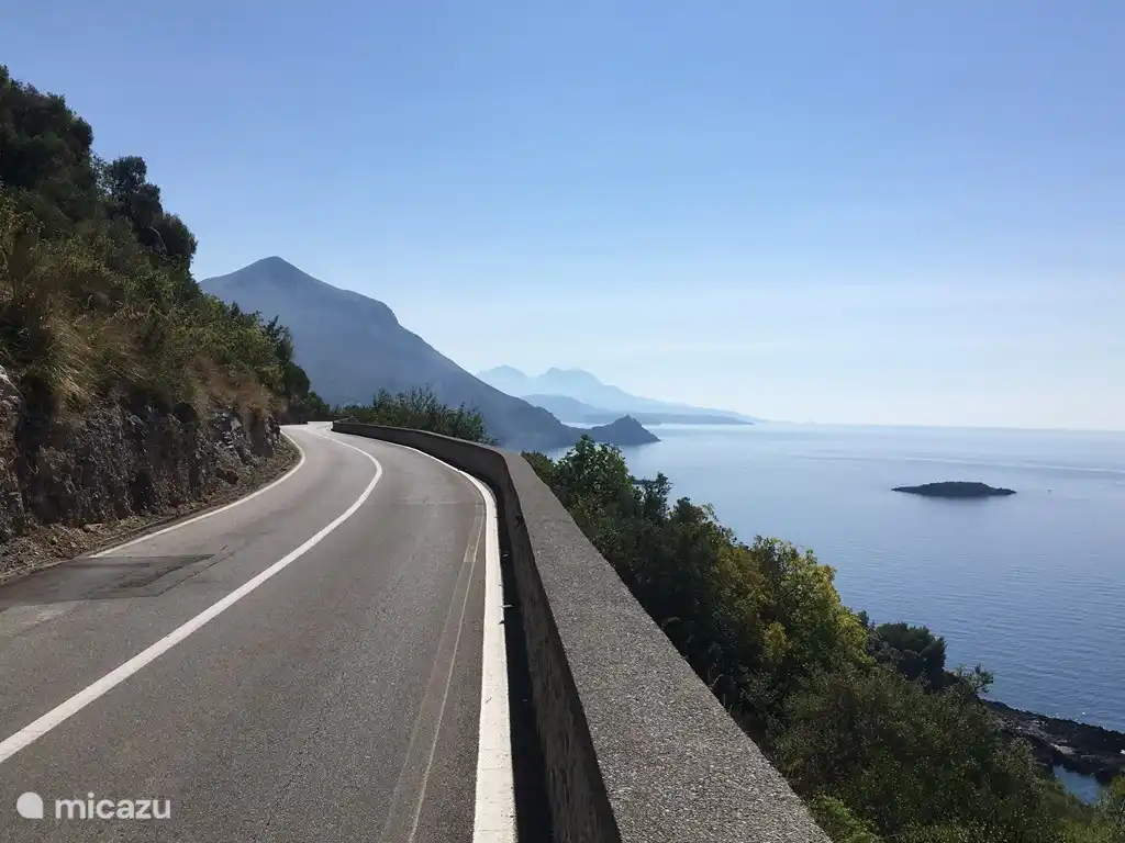 camino costero hacia Maratea