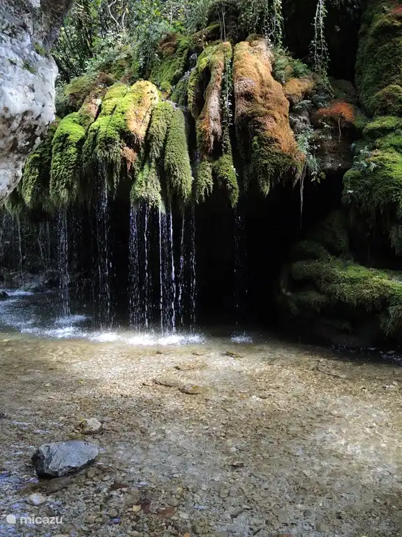 Cappelli Venere, cascada en Casaletto Spartano, a media hora en coche hacia el interior