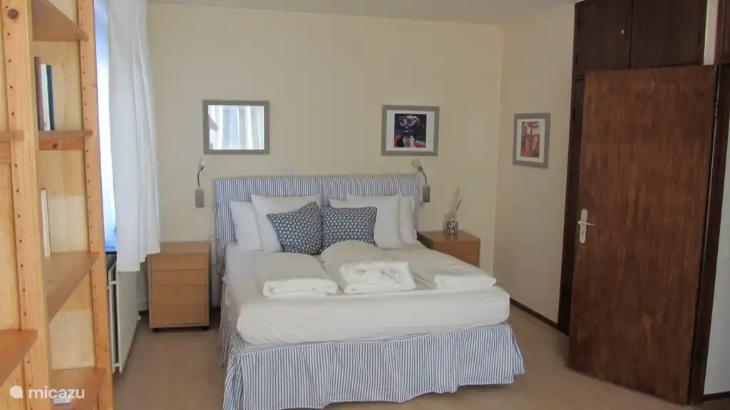 großes Schlafzimmer